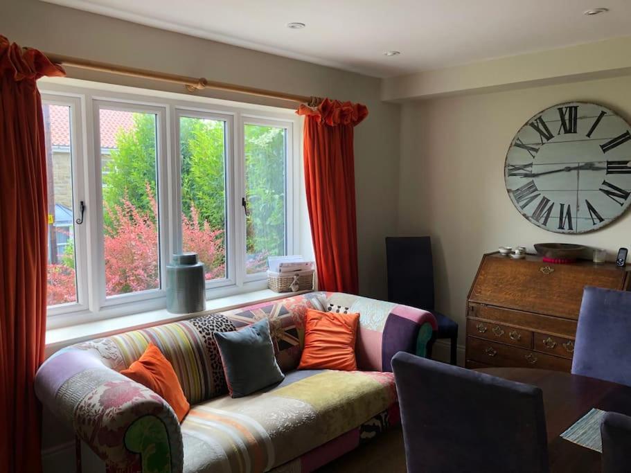 St Anthony'S, Bright Perkily Decorated 3 Bedroom House Ampleforth Exteriér fotografie